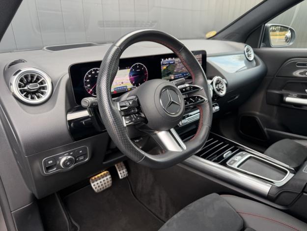MERCEDES-BENZ GLA GLA 200 d AMG Line  GLA 200 d AMG Line