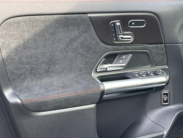 MERCEDES-BENZ GLA GLA 200 d AMG Line  GLA 200 d AMG Line