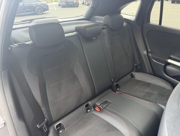 MERCEDES-BENZ GLA GLA 200 d AMG Line  GLA 200 d AMG Line