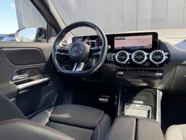 MERCEDES-BENZ GLA 200 d AMG Line  