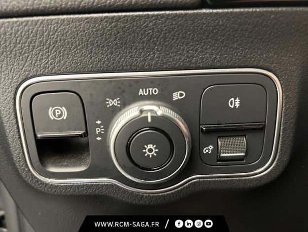 MERCEDES-BENZ GLA 250 e AMG Line  GLA 250 e AMG Line