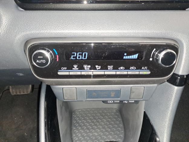 TOYOTA Yaris Hybride 116h Design  YARIS HYBRIDE 116H DESIGN PACK MY25