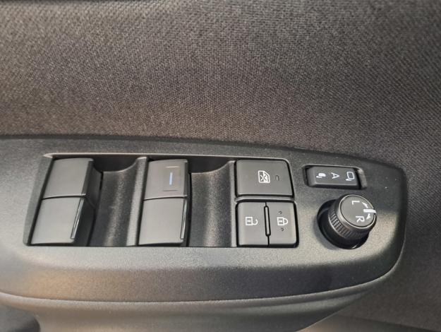 TOYOTA Yaris Hybride 116h Design  YARIS HYBRIDE 116H DESIGN PACK MY25