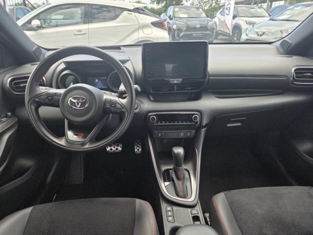 TOYOTA Yaris 116h GR SPORT  