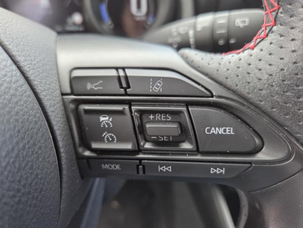 TOYOTA Yaris 116h GR SPORT  