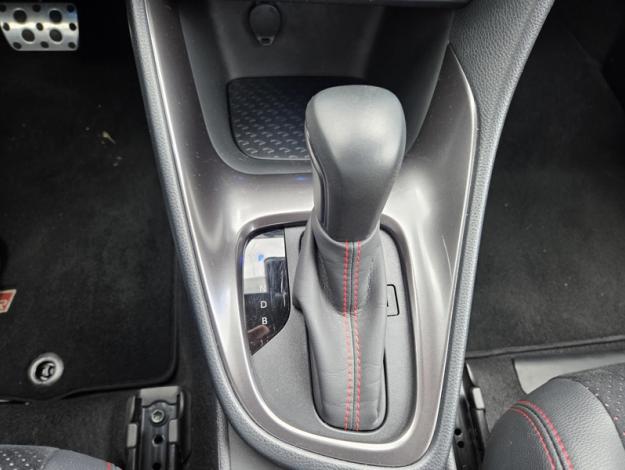 TOYOTA Yaris 116h GR SPORT  