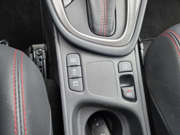 TOYOTA Yaris 116h GR SPORT  