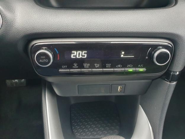 TOYOTA Yaris 116 Dynamic  