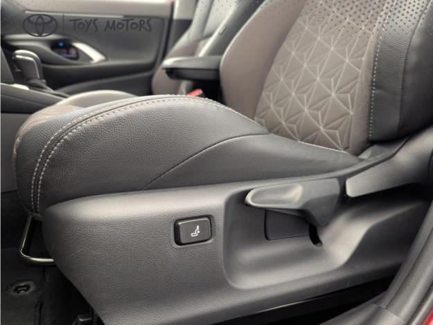 TOYOTA Yaris Cross 1.5 HYBRID 116H COLLECTION AWD   PANO TECH