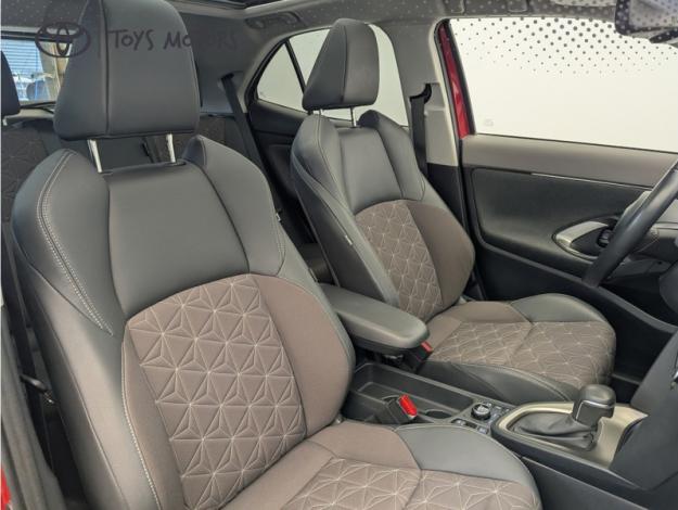 TOYOTA Yaris Cross 1.5 HYBRID 116H COLLECTION AWD   PANO TECH