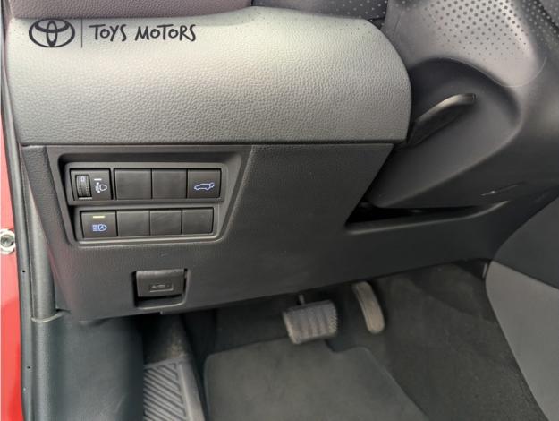TOYOTA Yaris Cross 1.5 HYBRID 116H COLLECTION AWD   PANO TECH