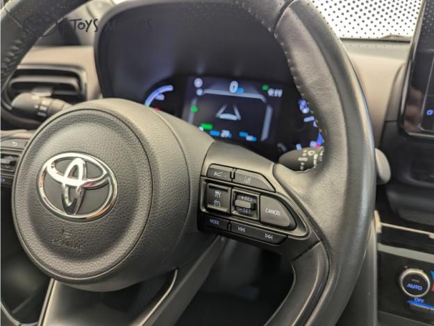 TOYOTA Yaris Cross 1.5 HYBRID 116H COLLECTION AWD   PANO TECH