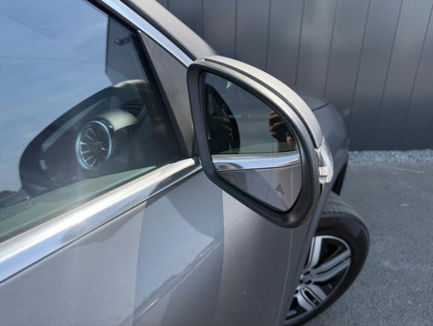 MERCEDES-BENZ EQA 250+ Business Line  