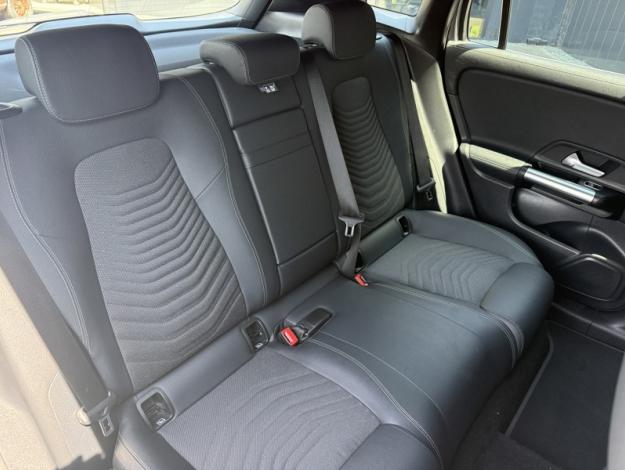 MERCEDES-BENZ EQA 250+ Business Line  