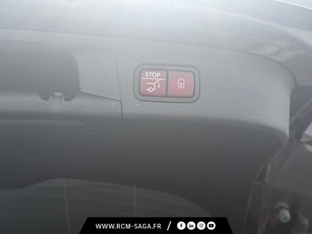 MERCEDES-BENZ GLA 200 d AMG Line  