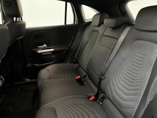 MERCEDES-BENZ EQA 250+ Edition  