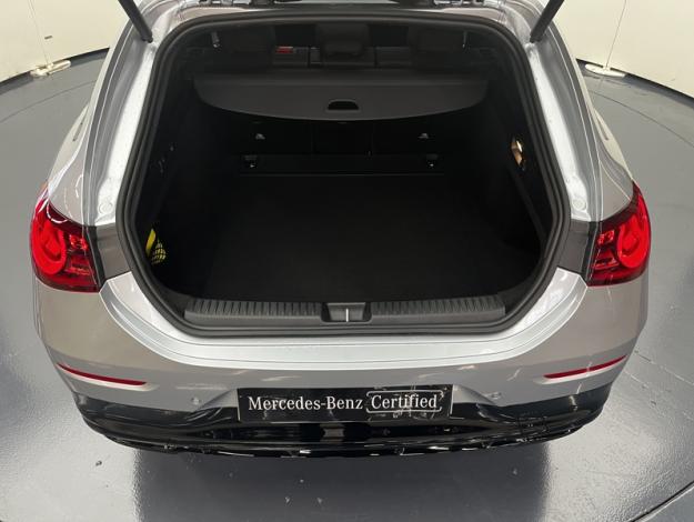 MERCEDES-BENZ CLA Shooting Brake 200 AMG Line   CLA Shooting Brake 200 AMG Line