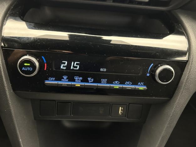 TOYOTA Yaris Cross 1.5 116H DESIGN    