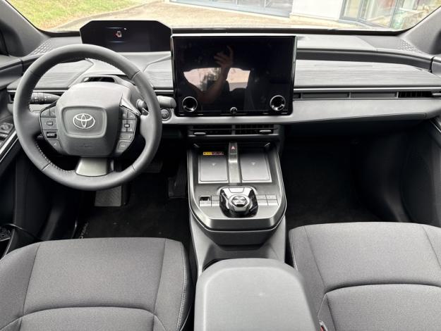 TOYOTA C-HR Design Grande Autonomie 77 kWh 224ch  C HR+ GRANDE AUTONOMIE DESIGNJANTES20 COURTOISIE