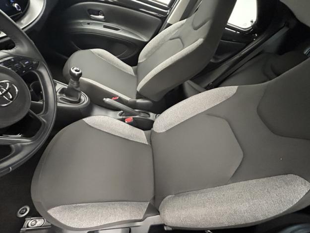 TOYOTA Aygo X 1.0 VVT-i 72 Dynamic  