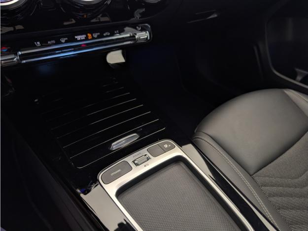 MERCEDES-BENZ Classe A 180 d Progressive Line  Classe A 180 d Progressive Line