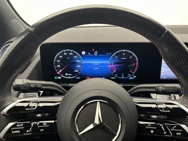 MERCEDES-BENZ GLA 200 d AMG Line  
