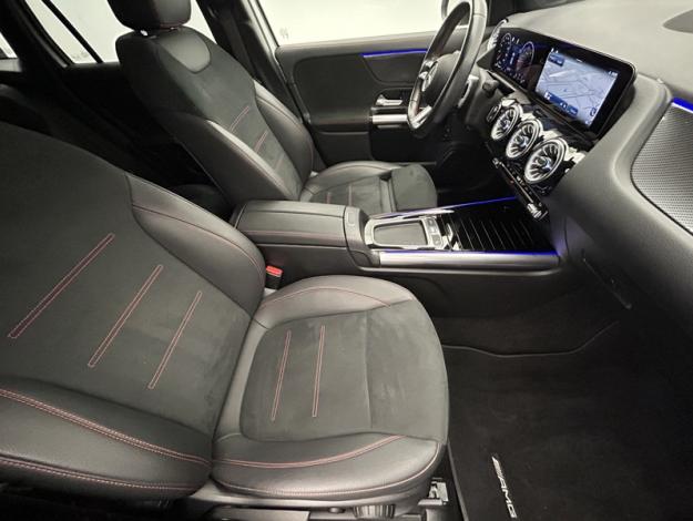 MERCEDES-BENZ GLA 200 d AMG Line  