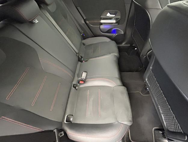 MERCEDES-BENZ GLA 200 d AMG Line  