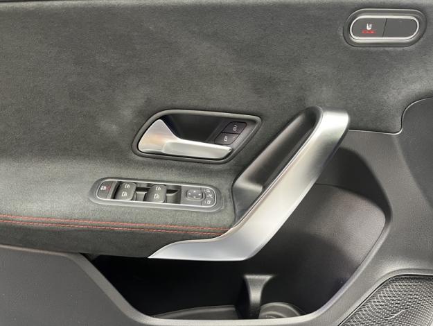 MERCEDES-BENZ Classe A 200 AMG Line  