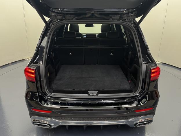 MERCEDES-BENZ GLB 200 d AMG Line  