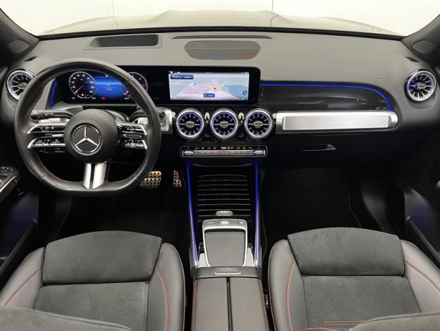 MERCEDES-BENZ GLB 200 d AMG Line  