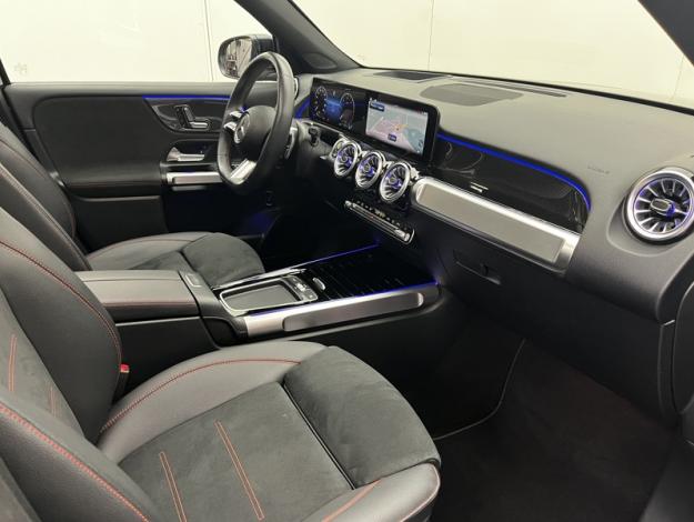 MERCEDES-BENZ GLB 200 d AMG Line  