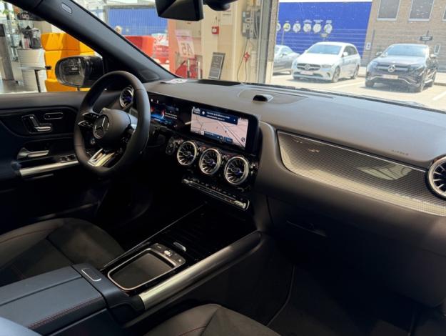 MERCEDES-BENZ GLA-Klasse Mercedes-AMG GLA 35 4MATIC Off-Roader