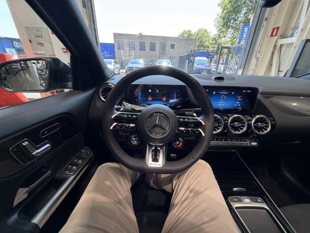 MERCEDES-BENZ GLA-Klasse Mercedes-AMG GLA 35 4MATIC Off-Roader