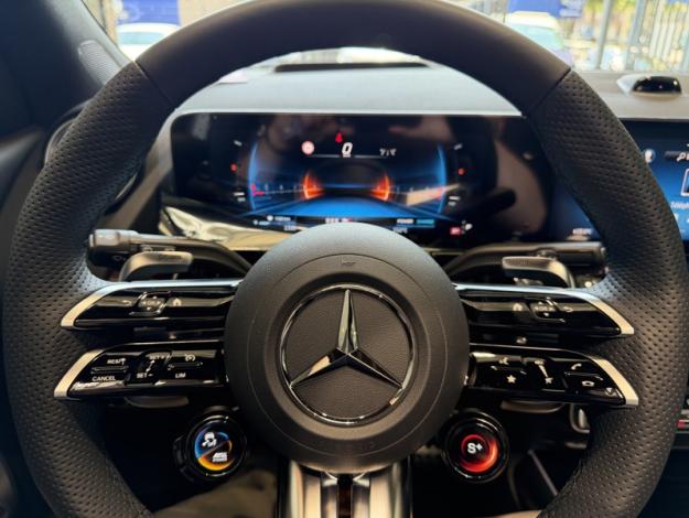 MERCEDES-BENZ GLA-Klasse Mercedes-AMG GLA 35 4MATIC Off-Roader