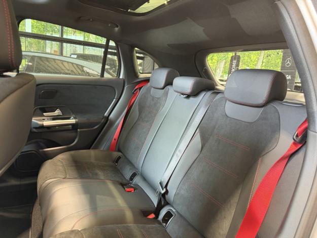 MERCEDES-BENZ GLA-Klasse Mercedes-AMG GLA 35 4MATIC Off-Roader