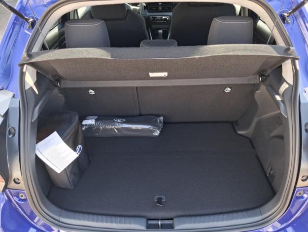 TOYOTA Yaris Hybride 116h Design  YARIS HYBRIDE 116H DESIGN PACK MY26