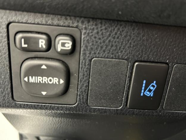 TOYOTA RAV4 AWD Black Edition  