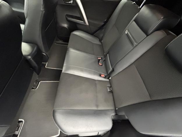 TOYOTA RAV4 AWD Black Edition  