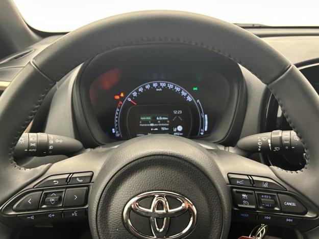 TOYOTA Aygo X 1.0 VVT-i 72 Design   