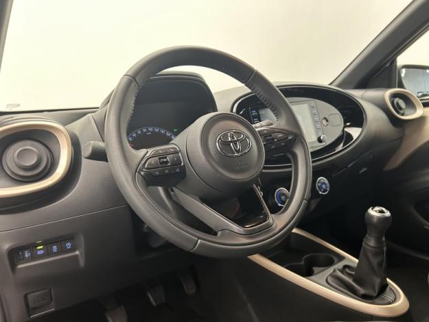 TOYOTA Aygo X 1.0 VVT-i 72 Design   