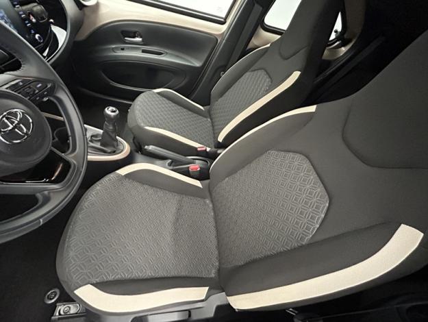 TOYOTA Aygo X 1.0 VVT-i 72 Design   