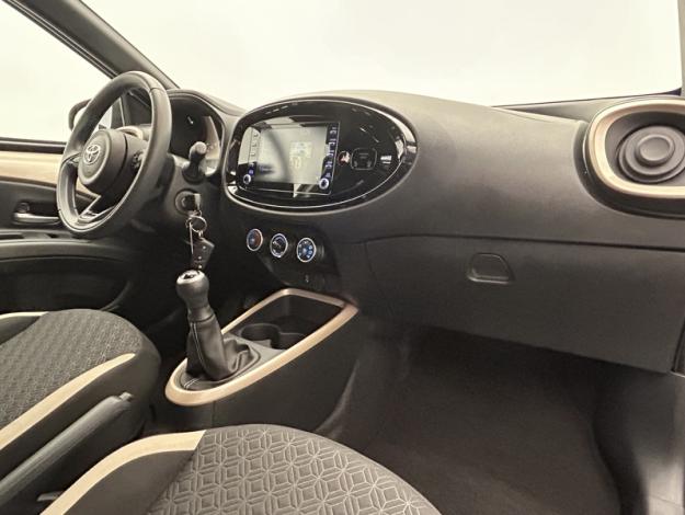 TOYOTA Aygo X 1.0 VVT-i 72 Design   
