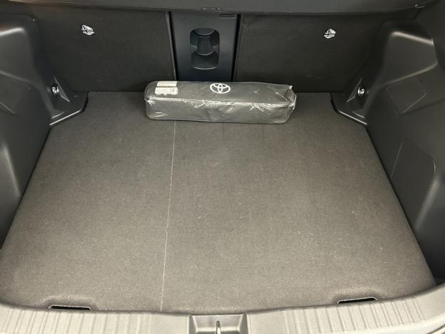 TOYOTA Yaris Cross 130H Design cargo  