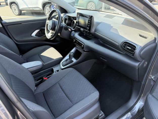 TOYOTA Yaris  116h Design  