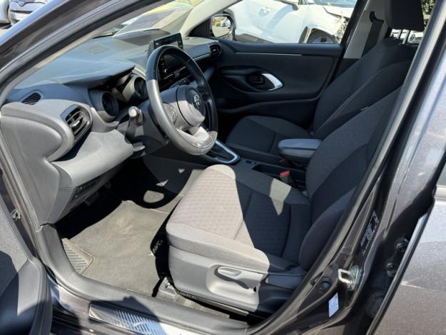 TOYOTA Yaris  116h Design  