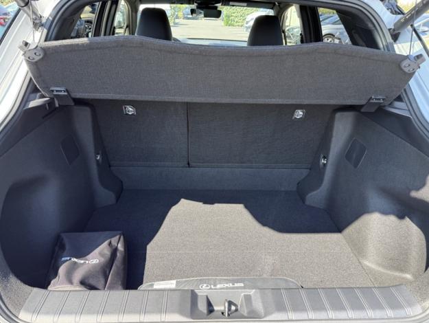 LEXUS LBX 1.5 136H 2WD Emotion  TECH