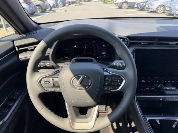 LEXUS LBX 1.5 136H 2WD Emotion  TECH