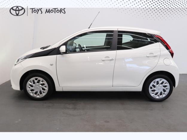 TOYOTA Aygo 1.0 VVT-i x-play MY20  