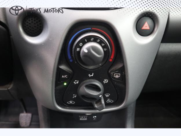 TOYOTA Aygo 1.0 VVT-i x-play MY20  